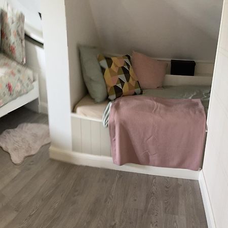 Villa71 Rijkevorsel Luaran gambar